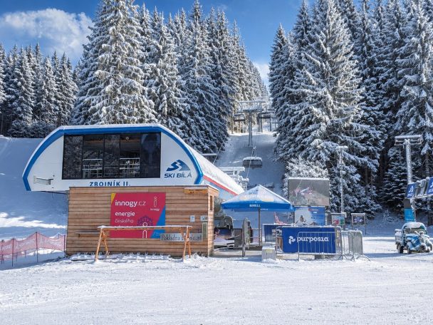 Ski Bílá